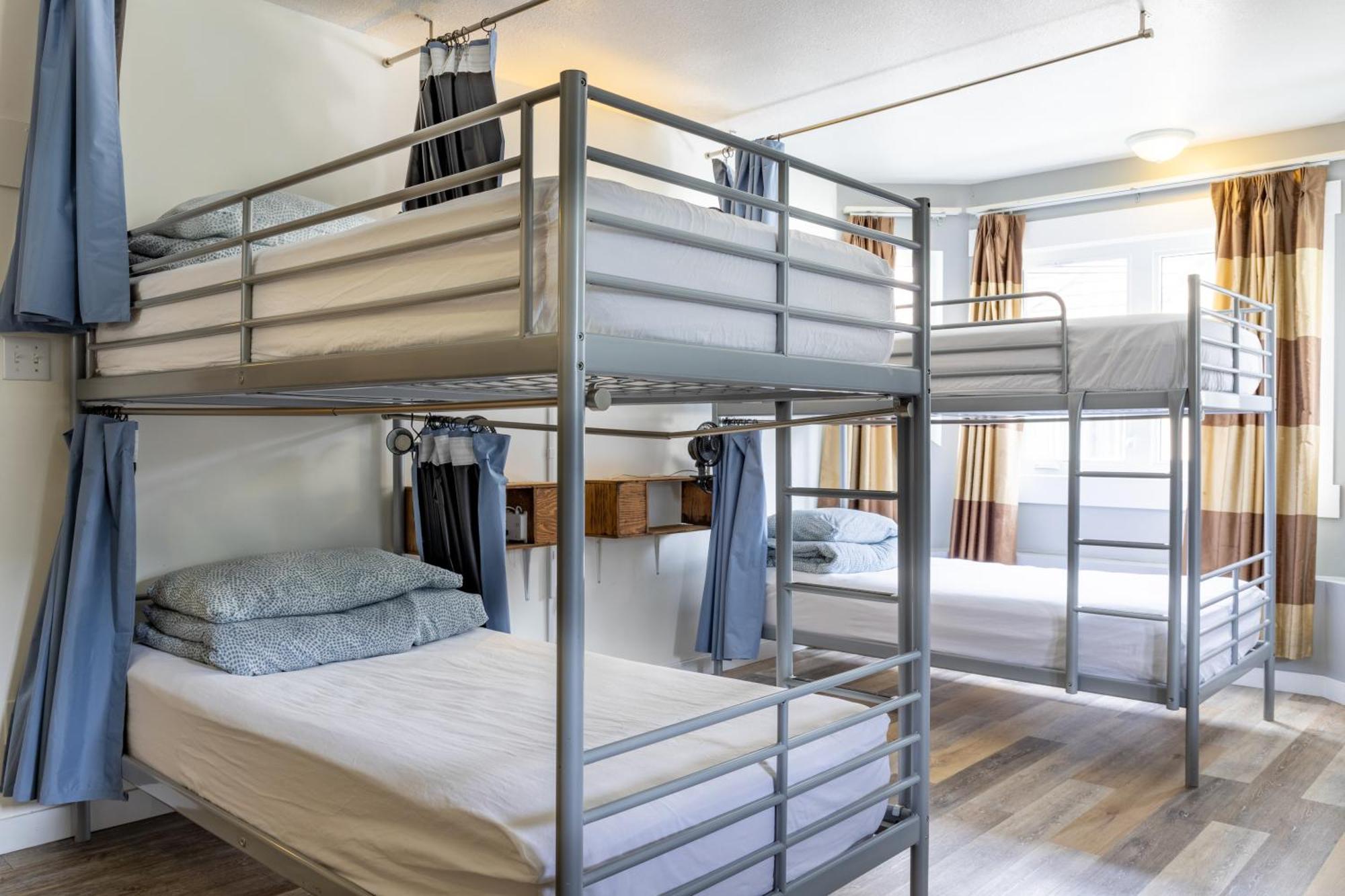 Samesun Banff Hostel Eksteriør bilde